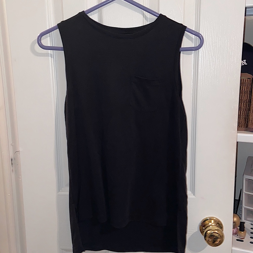 Black Sleeveless Shirt